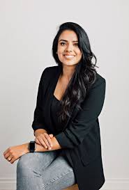 Smiling professional sharing positive feedback about Squarespace and Business Central integration addon